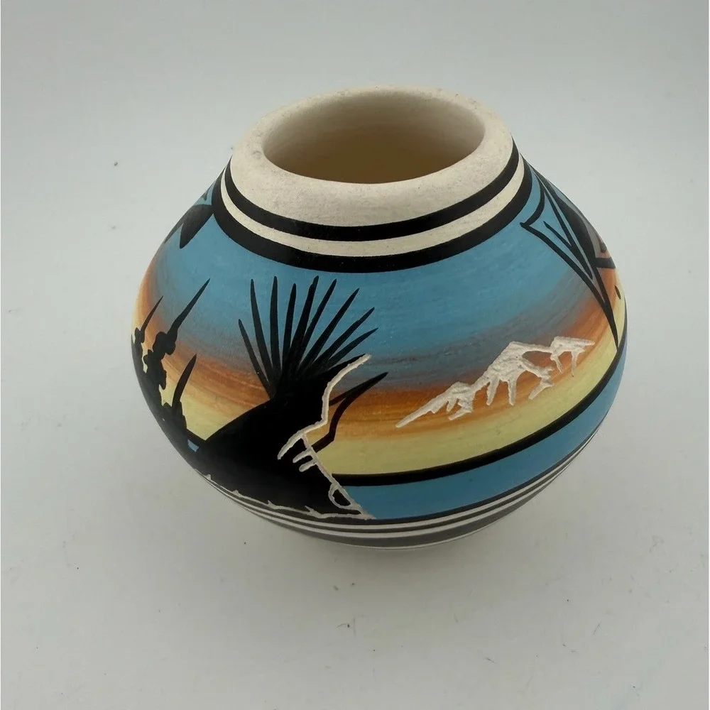 Southwestern Style Ceramic Pot Hand Painted Desert Scene‎ Bird Motif Signed